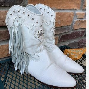 80's Vintage Zodiac White keather Fringe Ankle Boots